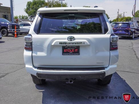 Used 2023 Toyota 4Runner SR5 AWD/4WD image 11