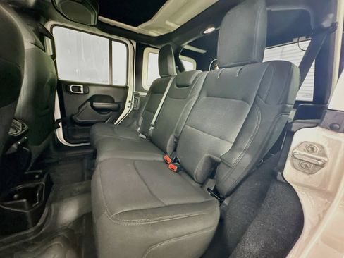 Used 2021 Jeep Wrangler Unlimited Sport AWD/4WD image 22