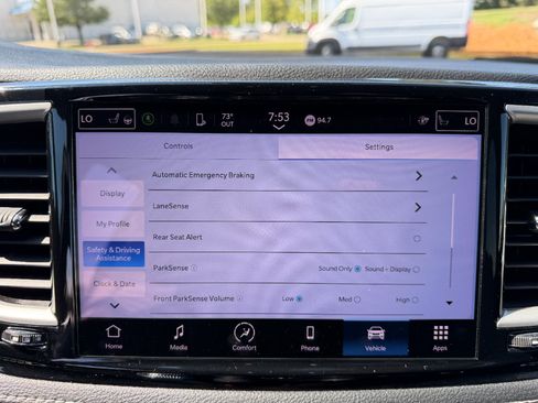 Used 2023 Chrysler Pacifica Touring-L w/ S Appearance Package FWD image 31