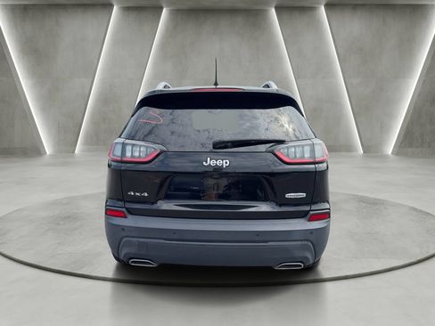 Used 2019 Jeep Cherokee Latitude Plus AWD/4WD image 6