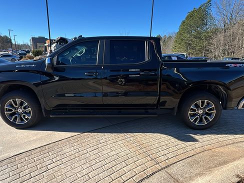 Used 2025 Chevrolet Silverado 1500 LT image 11