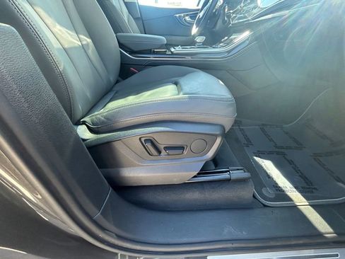 Used 2025 Audi Q7 3.0T Premium Plus image 24