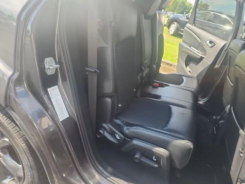 Used 2020 Dodge Journey Crossroad FWD image 18