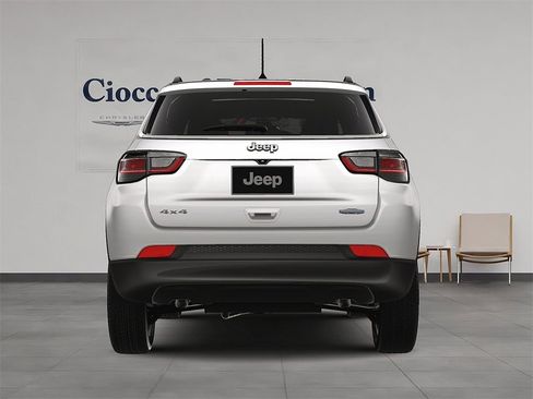 New 2024 Jeep Compass Latitude w/ Sun and Sound Group image 10