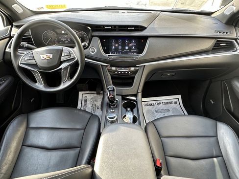 Certified 2025 Cadillac XT5 Premium Luxury image 10