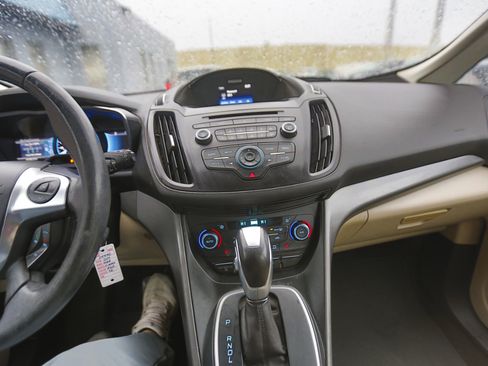 Used 2017 Ford C-MAX Energi SE w/ Equipment Group 402A image 8