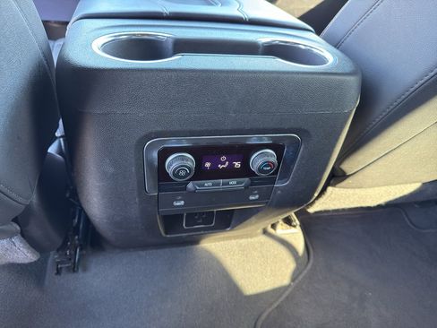 Used 2024 Chevrolet Tahoe LT image 27