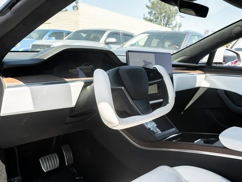 Used 2022 Tesla Model S AWD/4WD image 6