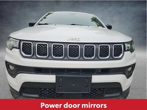 Used 2024 Jeep Compass Latitude AWD/4WD image 8