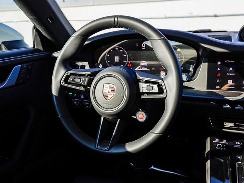 Used 2025 Porsche 911 Carrera image 17