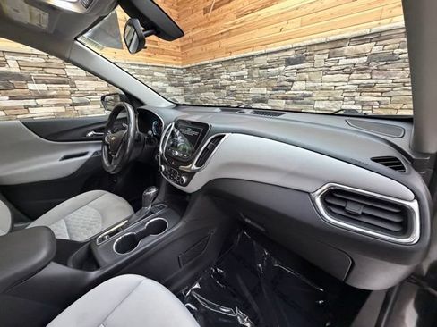 Used 2018 Chevrolet Equinox LT w/ Sun & Infotainment Package AWD/4WD image 15