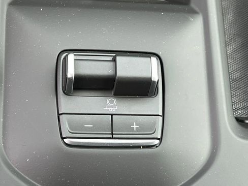 New 2026 GMC Sierra 2500 AT4 w/ AT4 Premium Plus Package image 39