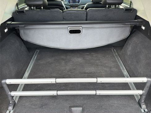 Used 2017 Cadillac XT5 Premium Luxury image 29