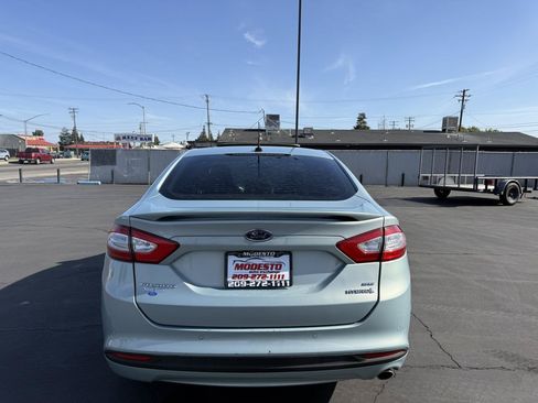 Used 2014 Ford Fusion SE w/ Equipment Group 502A FWD image 4