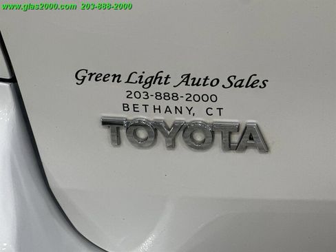 Used 2009 Toyota Sienna XLE image 28