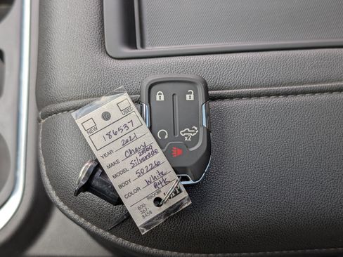 Used 2021 Chevrolet Silverado 2500 LTZ w/ LTZ Premium Package image 39