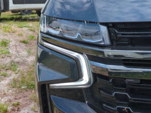 Used 2021 Chevrolet Tahoe Z71 w/ Rear Media and Nav Package AWD/4WD image 8