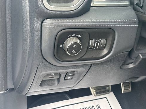 Used 2022 RAM 1500 Limited AWD/4WD image 29