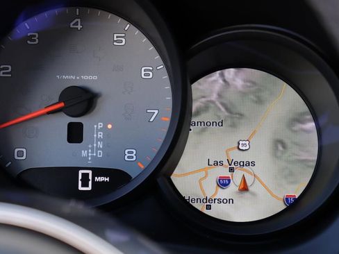 Used 2017 Porsche Macan S image 45