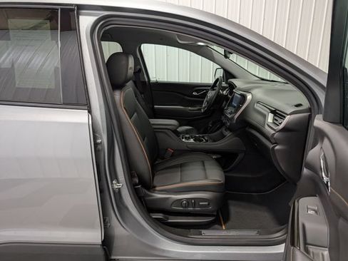 Used 2023 GMC Acadia AT4 w/ Preferred Package AWD/4WD image 31