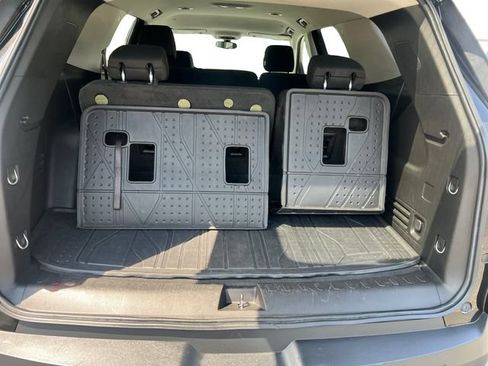 Used 2020 Chevrolet Traverse LS w/ LPO, Floor Liner Package AWD/4WD image 19