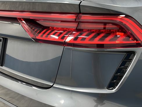 Used 2020 Audi RS Q8 w/ Carbon Optic Package AWD/4WD image 40