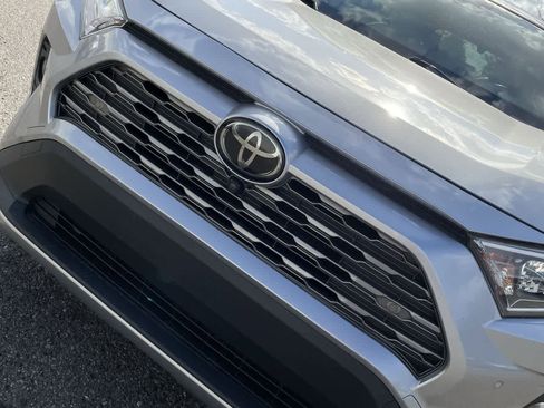 Used 2019 Toyota RAV4 Limited image 37
