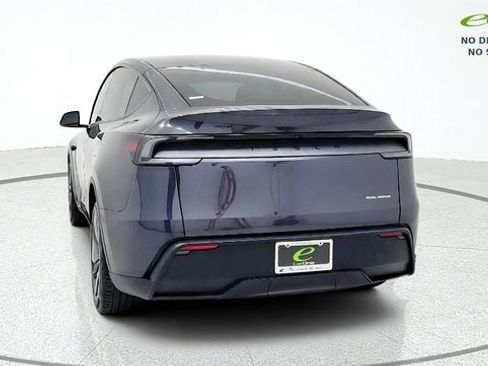 Used 2026 Tesla Model Y AWD image 7