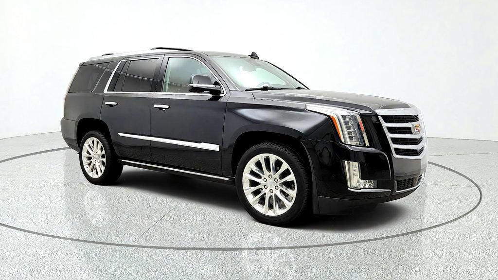 Used 2020 Cadillac Escalade Premium Luxury AWD/4WD image 3