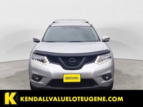 Used 2016 Nissan Rogue SV w/ SV Premium Package AWD/4WD image 8
