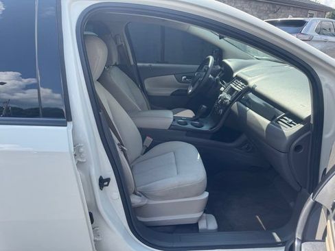 Used 2013 Ford Edge SE FWD image 4