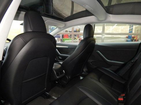 Used 2022 Tesla Model 3 Long Range image 28