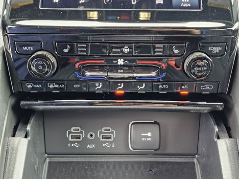 New 2025 Jeep Grand Cherokee Altitude image 27