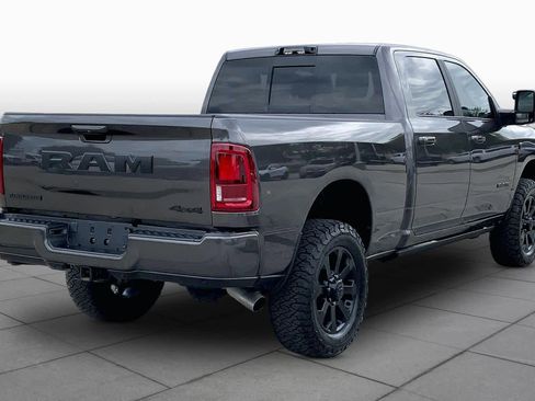 Used 2025 RAM 2500 Laramie AWD/4WD image 13