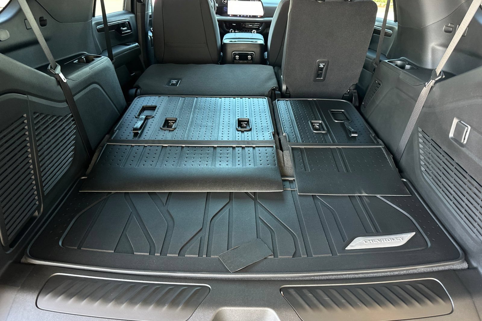 New 2026 Chevrolet Tahoe LS w/ LPO, Dark Essentials Package RWD image 16