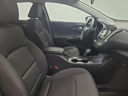 Used 2025 Chevrolet Malibu LS FWD image 21