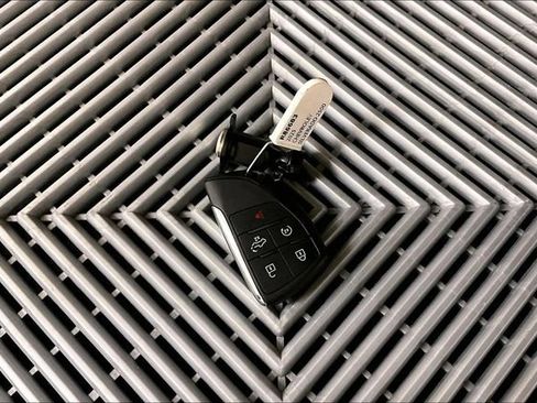 Used 2025 Chevrolet Silverado 2500 LT w/ Convenience Package image 11