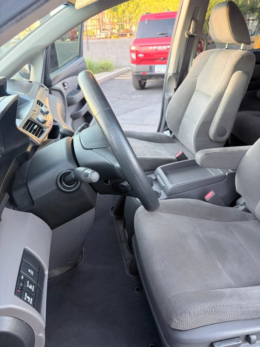 Used 2013 Honda Odyssey EX image 10