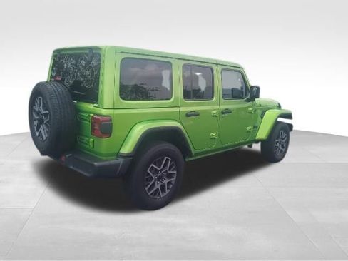 Used 2026 Jeep Wrangler Unlimited Sahara w/ Safety Group AWD/4WD image 6