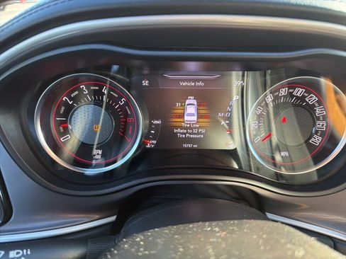 Used 2022 Dodge Challenger R/T Scat Pack w/ Dynamics Package image 9