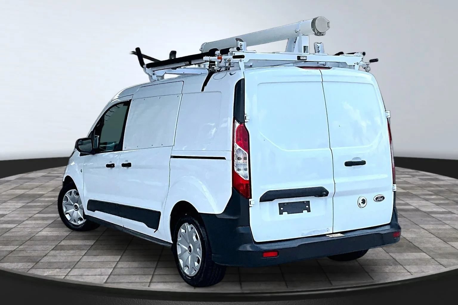 Used 2016 Ford Transit Connect XL FWD image 4