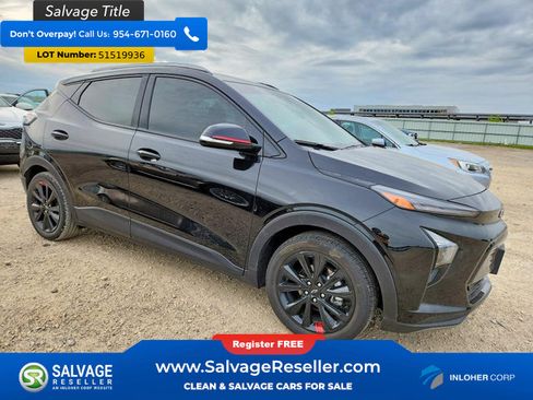 Used 2023 Chevrolet Bolt EUV LT w/ Convenience Package FWD image 5
