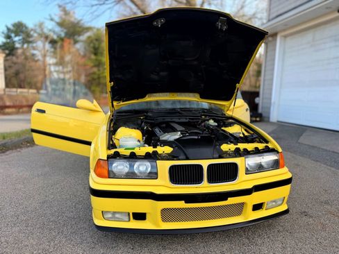 Used 1995 BMW M3 Coupe RWD image 88