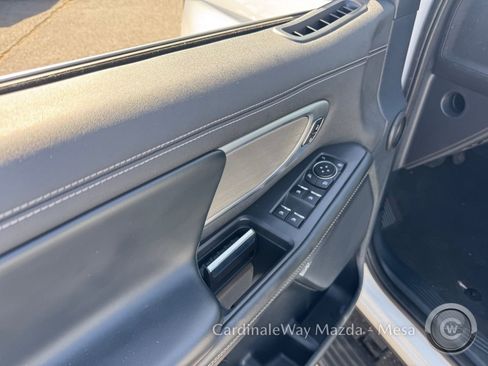 Used 2025 Ford Expedition Max Platinum AWD/4WD image 12