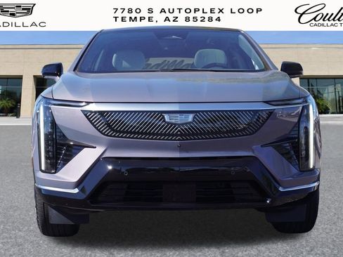 New 2026 Cadillac Optiq Luxury 1 image 6