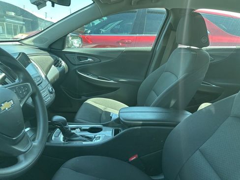 Used 2024 Chevrolet Malibu LT FWD image 5