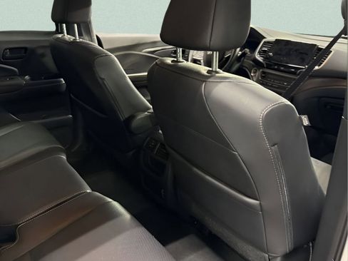 Used 2023 Honda Passport EX-L image 18