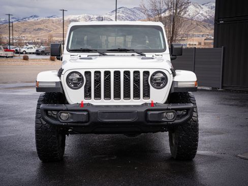 Used 2020 Jeep Gladiator Rubicon w/ Uconnect 4C Nav & Sound Group image 2