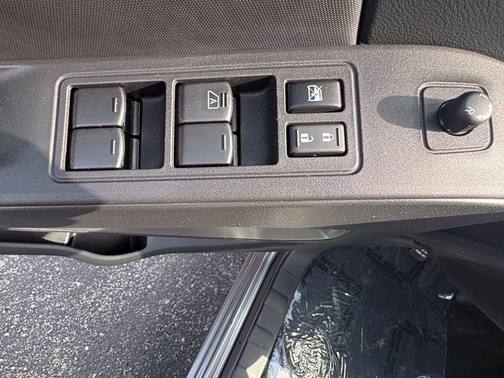 Used 2024 Nissan Frontier SV w/ Technology Package RWD image 22