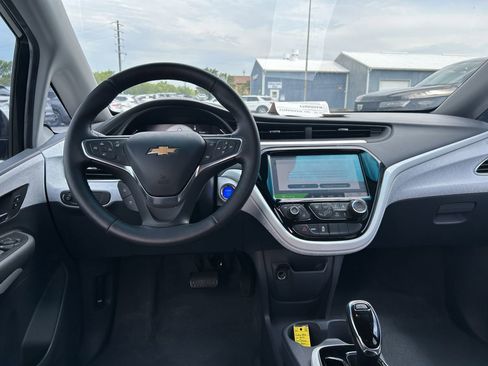 Used 2020 Chevrolet Bolt LT FWD image 11